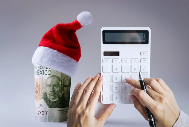 calculadora de aguinaldo con monedas mexicanas