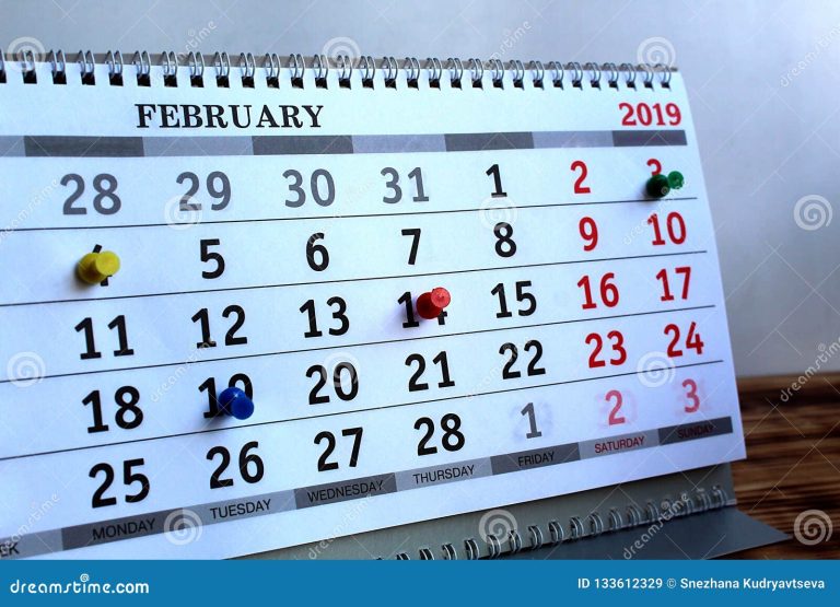 Cuántos dÃas tengo para facturar después de una compra 13 calendario con fechas marcadas