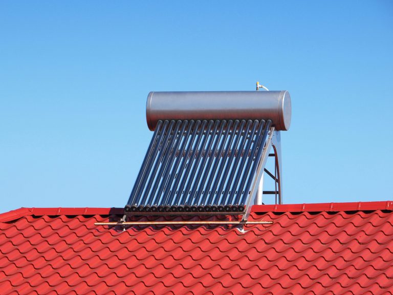 Cuánto cuesta instalar un calentador solar en casa 6 calentador solar en techo de vivienda