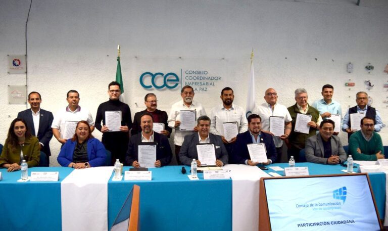 Cómo implementar estrategias políticas efectivas para obtener más votos 3 campana electoral con ciudadanos participando