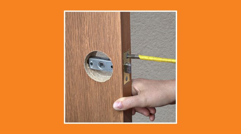 Qué es el derecho al respeto de mi intimidad y mi vida privada 11 cerradura en una puerta cerrada