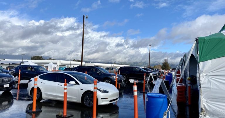 Cuál es el costo del estacionamiento en la Expo Santa Fe 5 estacionamiento lleno en un evento masivo