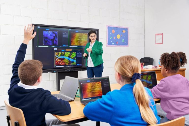 Cómo están transformando las TIC las nuevas formas de aprender 31 estudiantes usando tecnologia en el aula