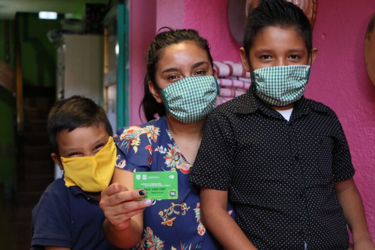 familias recibiendo apoyo social en mexico