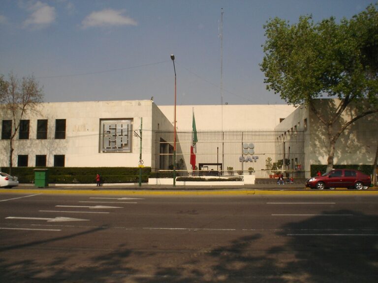 Cómo puedo denunciar un negocio que no paga impuestos en México 13 oficina de impuestos en mexico