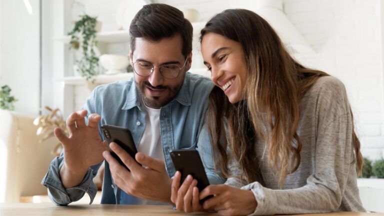 Cuáles son los requisitos para obtener un plan AT&T con equipo 55 persona usando un smartphone con red movil