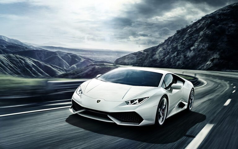 Cuándo se lanzó el primer modelo de Lamborghini al mercado 10 primer lamborghini en una carretera sinuosa