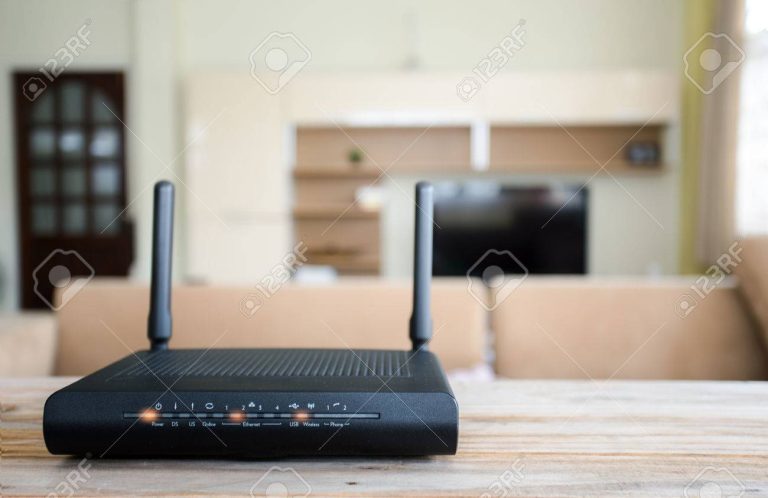 Qué aparato necesito para tener Internet en casa 34 router moderno en una sala de estar