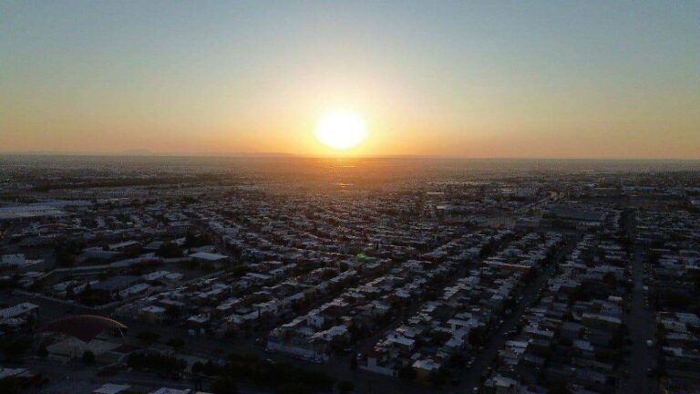 El sábado es considerado dÃa hábil en México y qué implica 6 sabado soleado en una ciudad mexicana