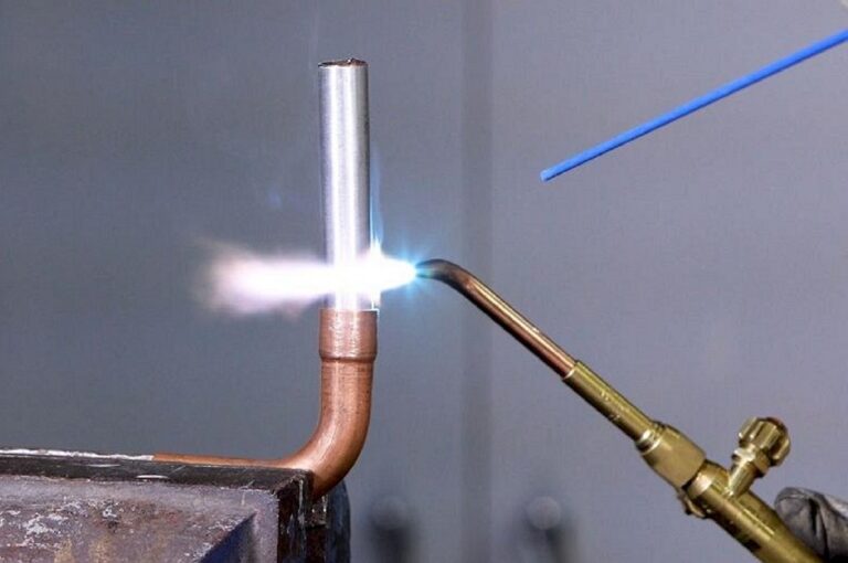 Qué tipo de gas se utiliza para soldar tubo de cobre 52 soplete de gas oxiacetilenico en accion