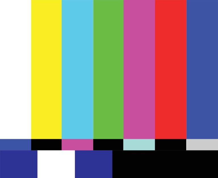 Por qué aparece el mensaje "El canal no está autorizado" en Megacable 28 televisor con mensaje de error en pantalla