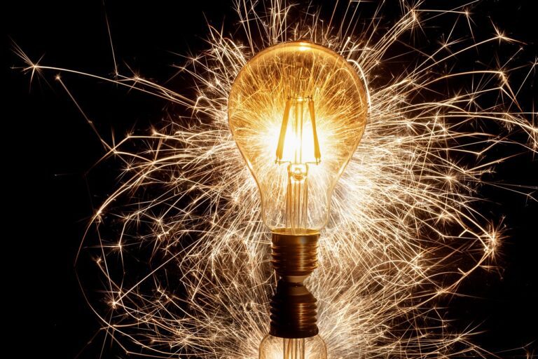 Si funciona y funciona muy bien, de qué se trata exactamente 22 una luz brillante encendiendo una idea