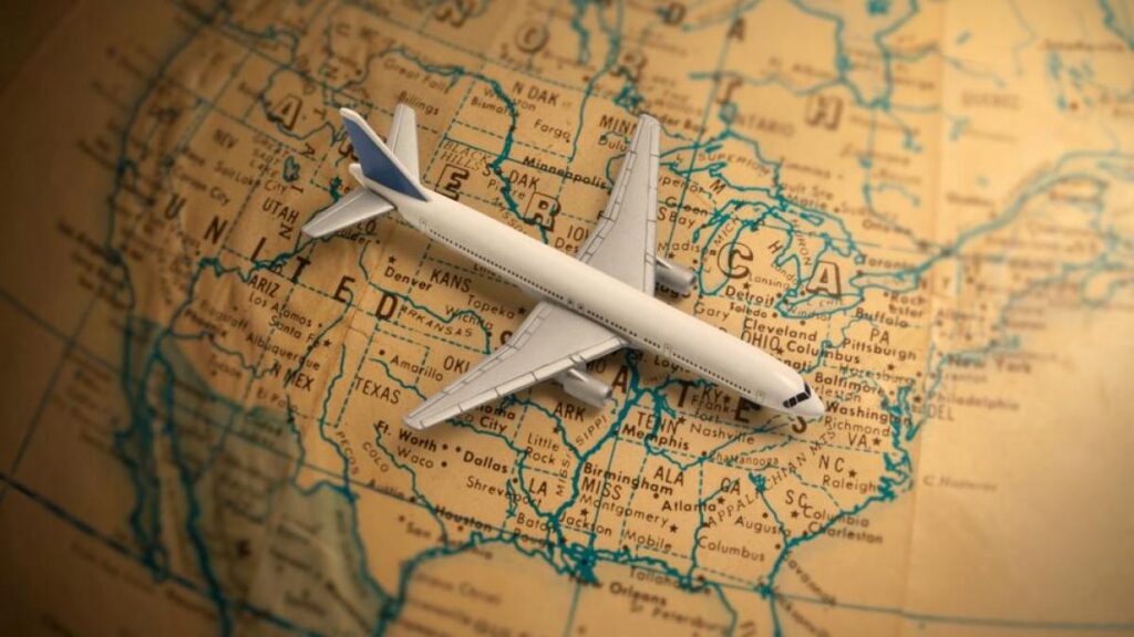 Es obligatorio comprar un pasaje de ida y vuelta al viajar