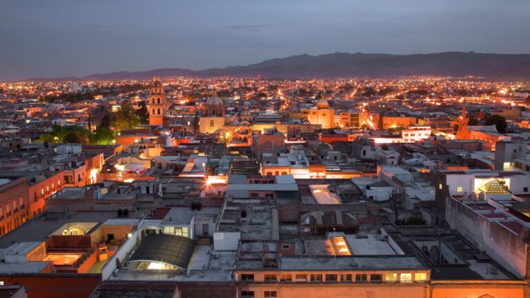 Dónde se encuentra el Fiesta Inn en San Luis Potosà Glorieta Juárez 20 vista panoramica de san luis potosi 2